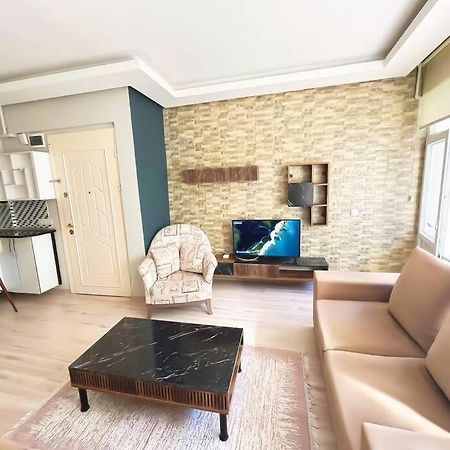 House In The Center Of Kadikoy Apartment Истанбул Екстериор снимка